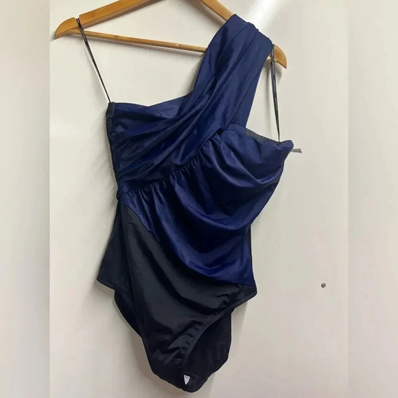 Magicsuit NEW Colorblock Goddess Asymmetrical One Piece Swimsuit Women size 12 - Picture 2 of 8